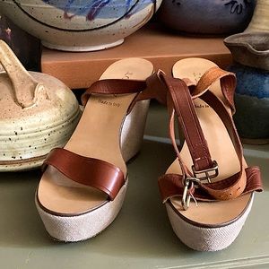 J Crew made in Italy size 6 platform wedge sandals; linen and real leather.
